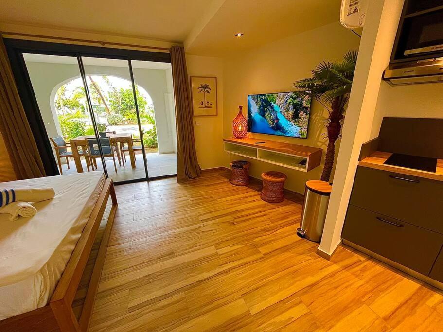 Orient Bay Studio -Alamanda Front De Mer Экстерьер фото
